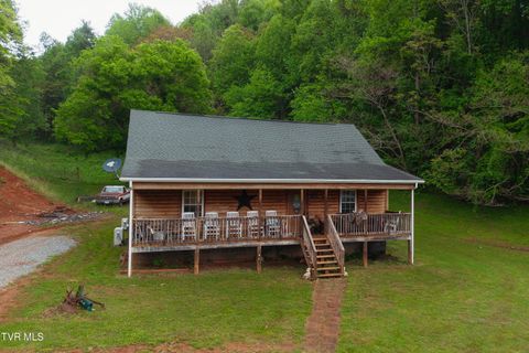 Photo of 109 Triangle B Drive, Erwin, TN 37650 (MLS # 9989812)