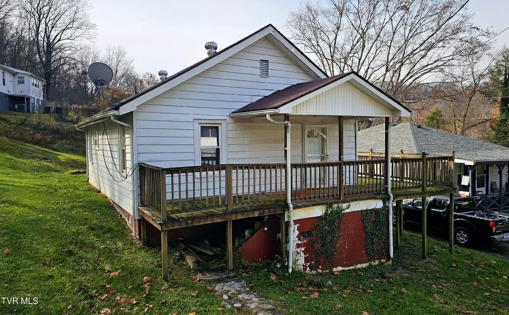 Photo of 604 Blondell Avenue, Appalachia, VA 24216 (MLS # 9988568)