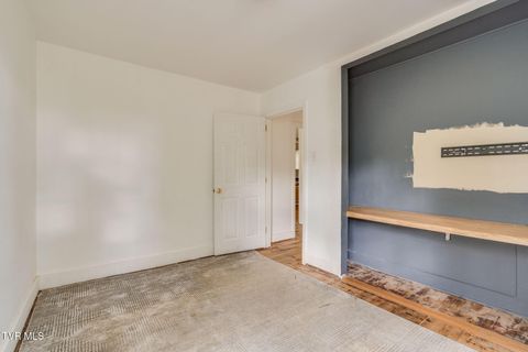Tiny photo for 400 Cherokee Street, Jonesborough, TN 37659 (MLS # 9986321)