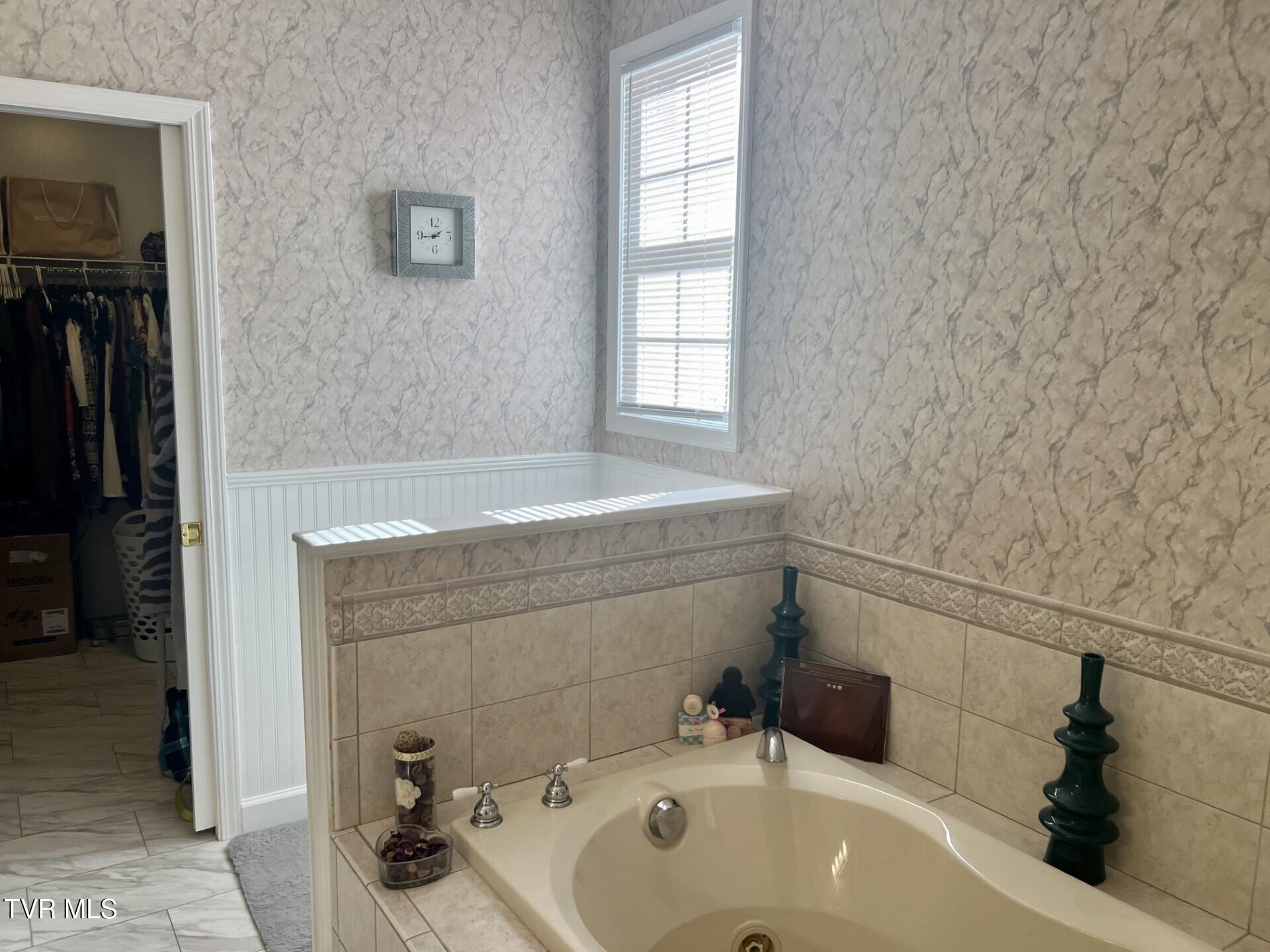 409 Oakwood Avenue, Pennington Gap, Virginia image 25
