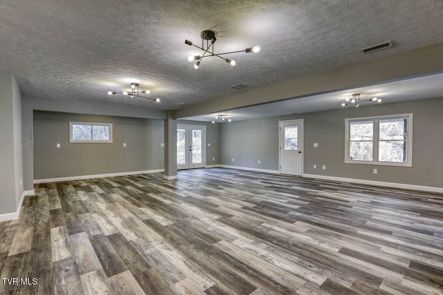 1329 Pressmens Home Road, Rogersville, Tennessee image 9