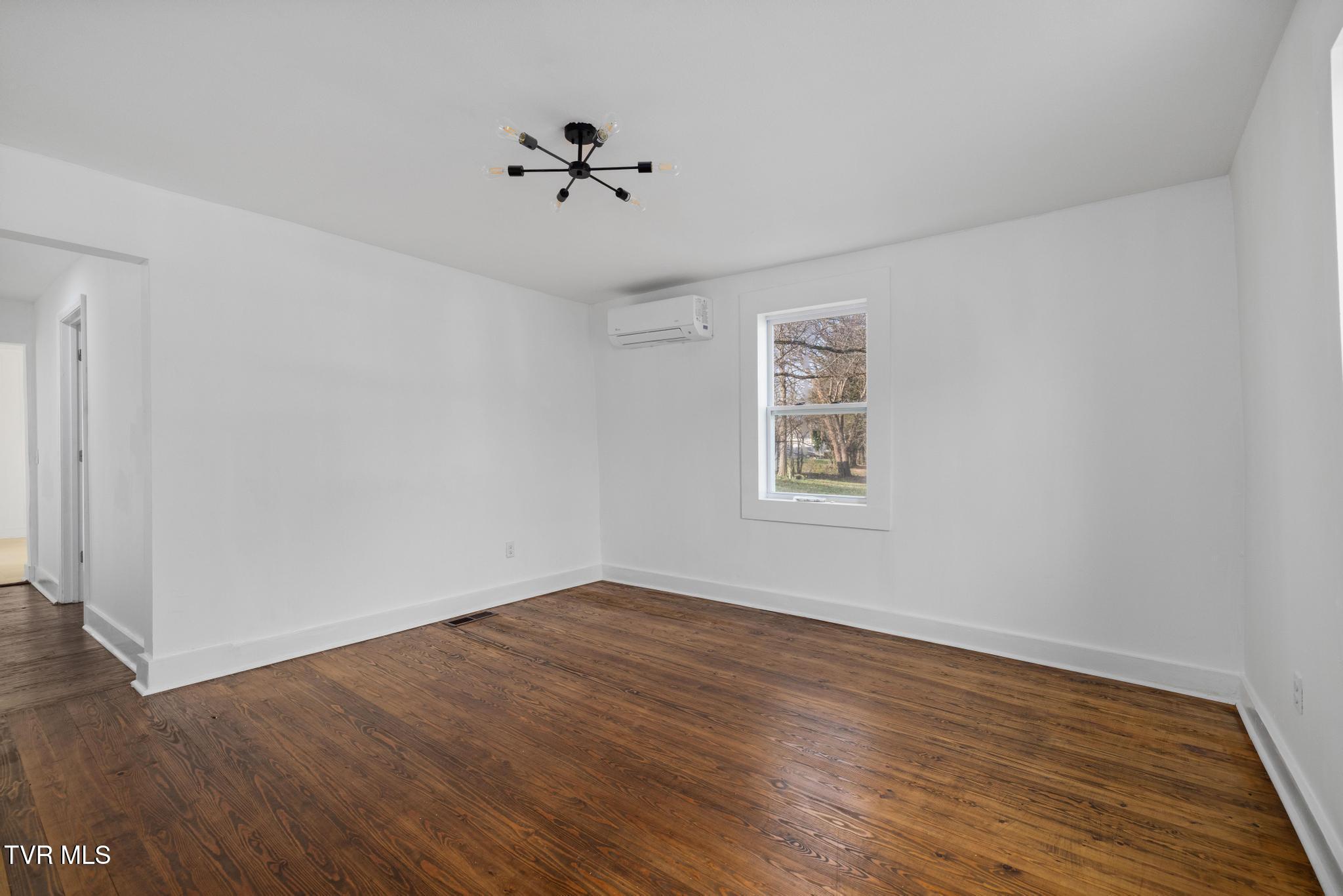 2152 Randolph Street