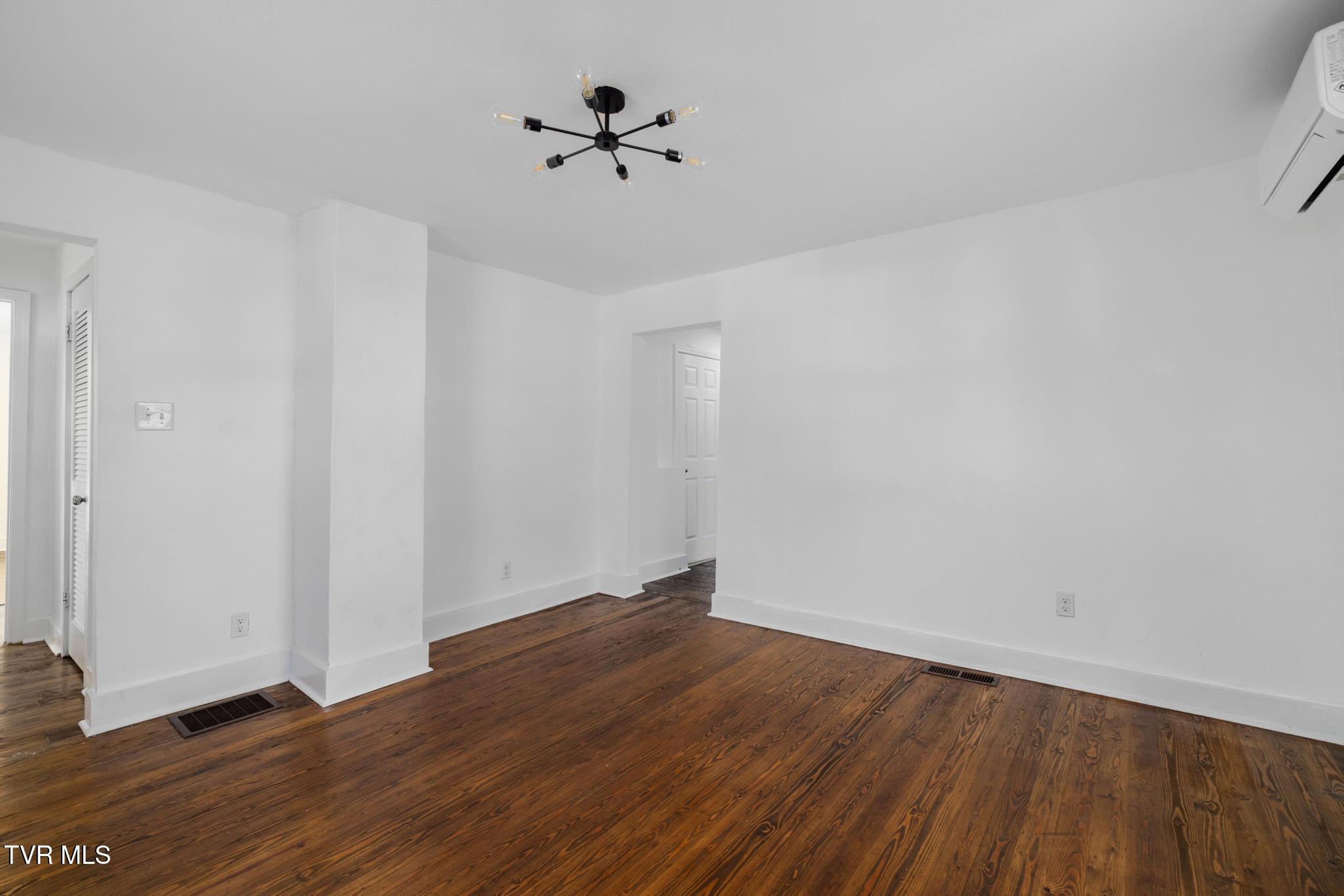 2152 Randolph Street