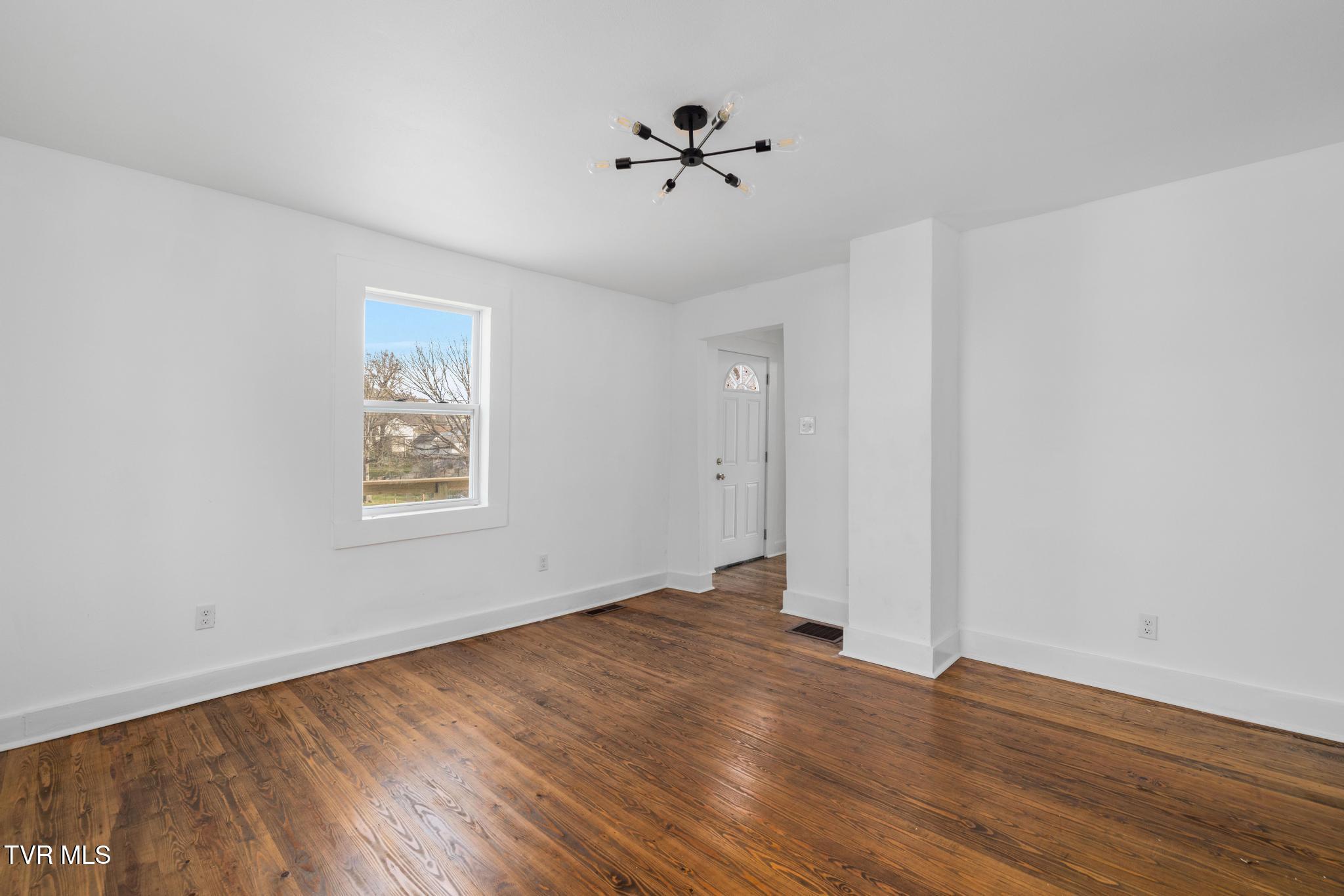 2152 Randolph Street