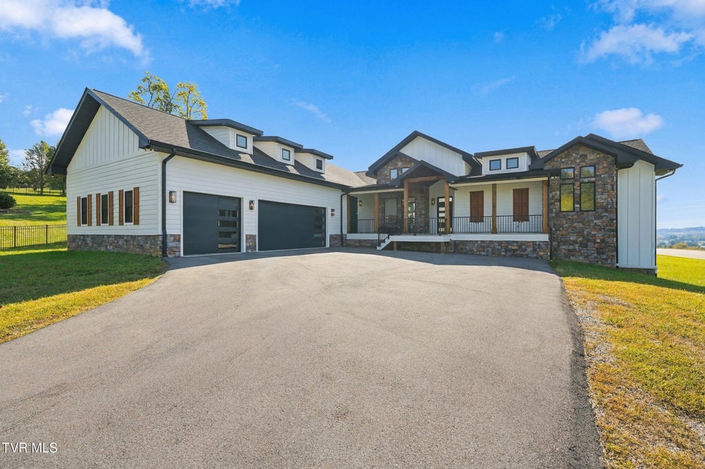 Photo of 1257 Hawley Road, Blountville, TN 37617 (MLS # 10002138)