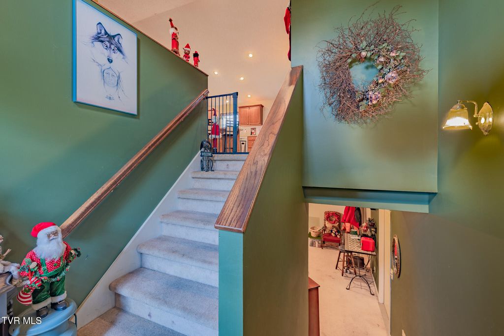 Photo of 609 Alfalfa Lane, Jonesborough, TN 37659 (MLS # 9989384)