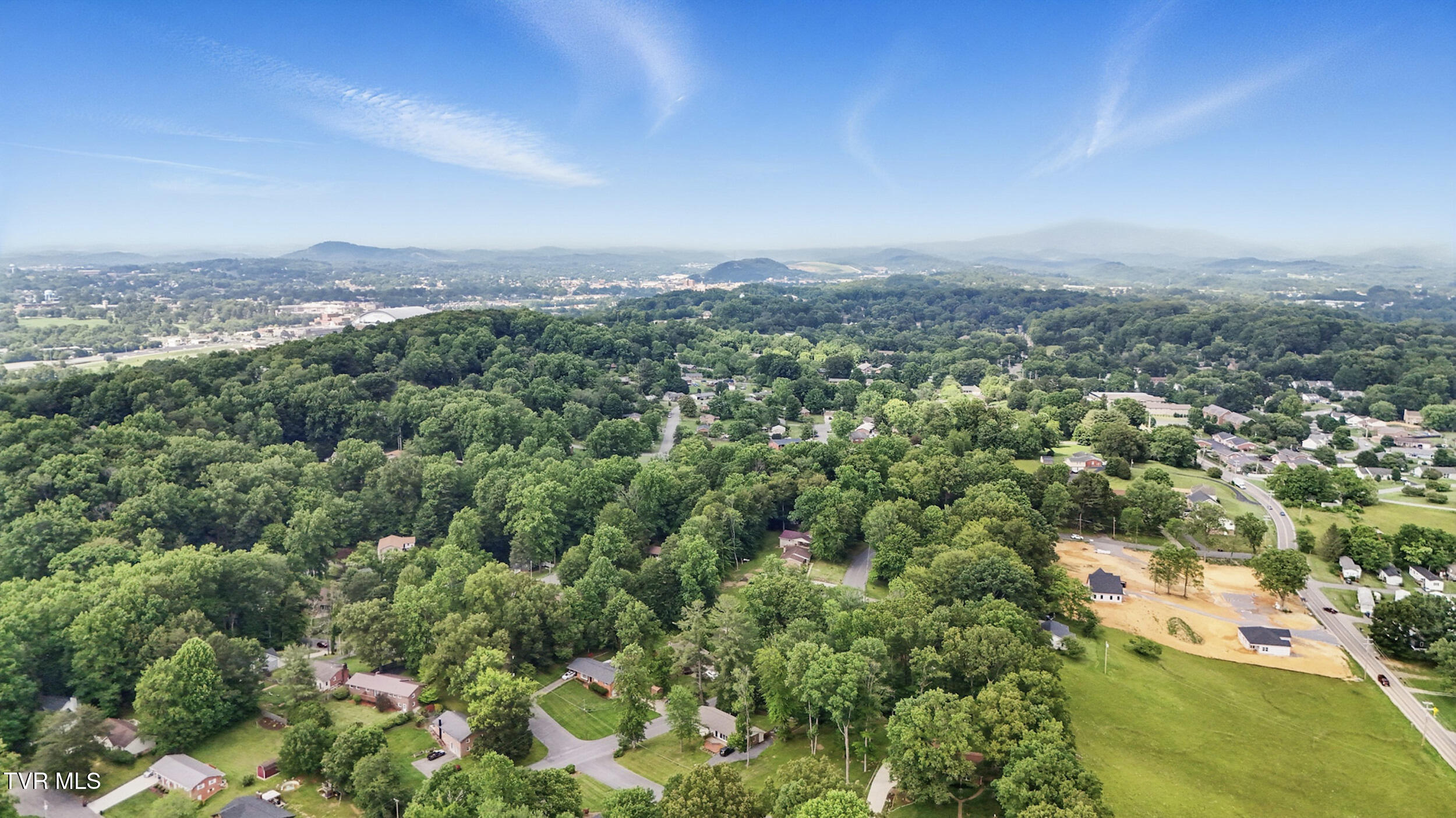 1701 Woodridge Drive, Johnson City, Tennessee image 33