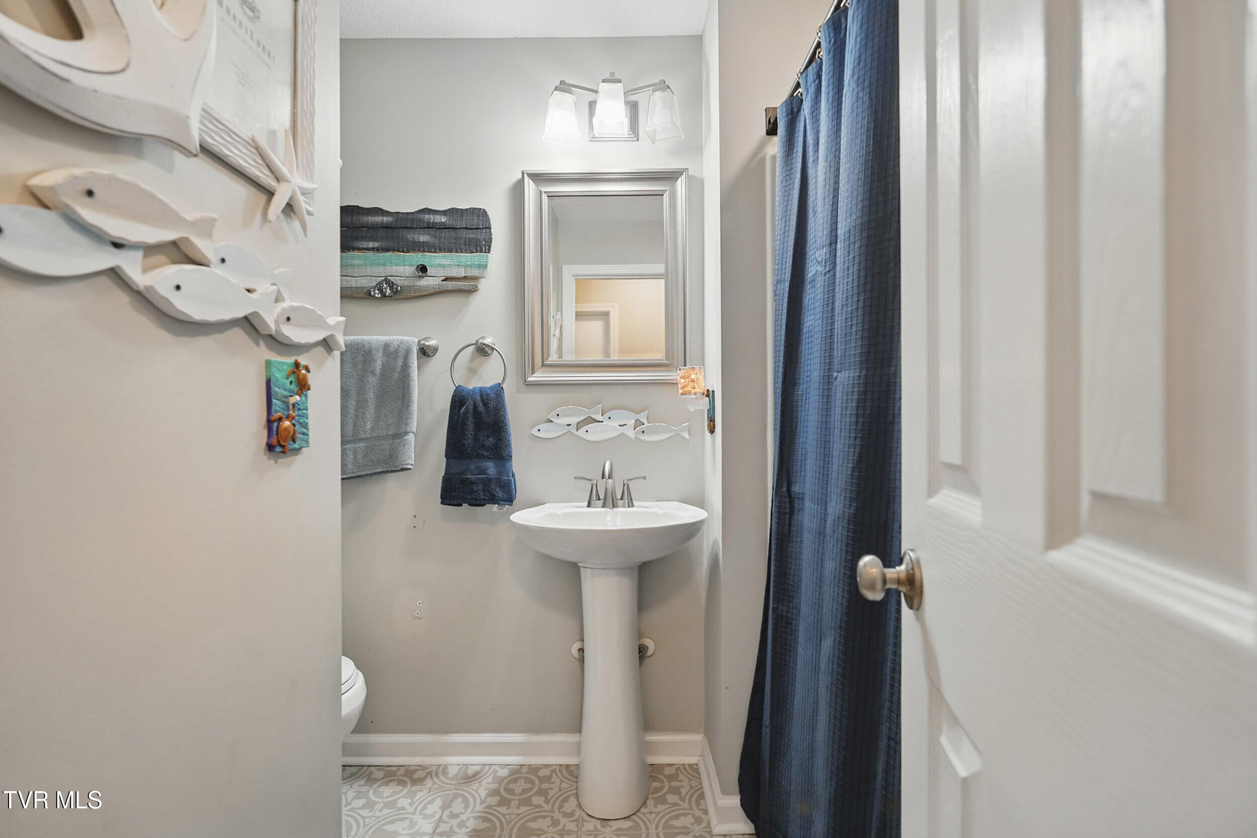1701 Woodridge Drive, Johnson City, Tennessee image 10