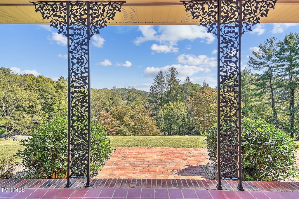 Photo of 208 Sleepy Hollow Road, Bristol, TN 37620 (MLS # 10001642)