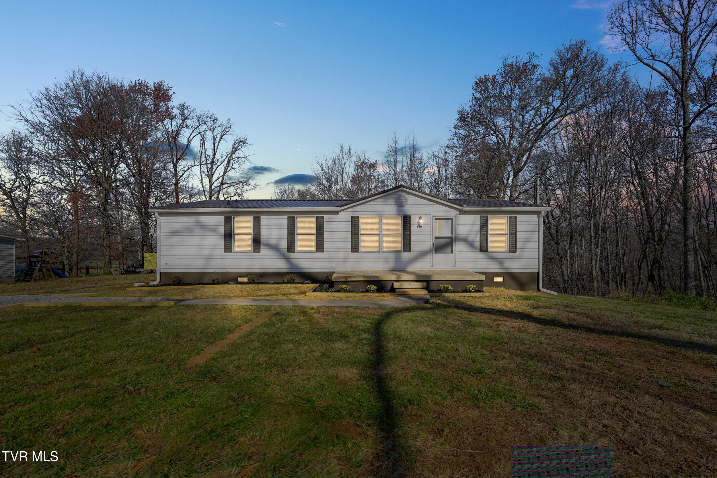 500 Peartree Lane, Elizabethton, Tennessee image 2