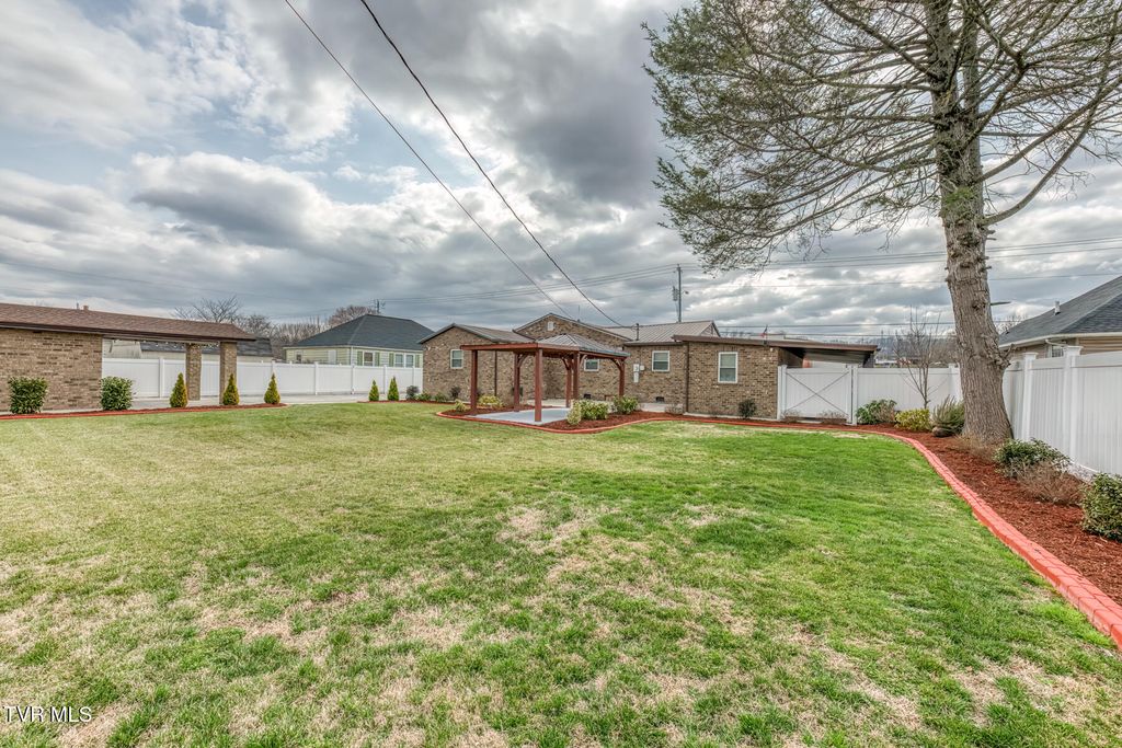 Photo of 309 Mill Street, Elizabethton, TN 37643 (MLS # 9992342)