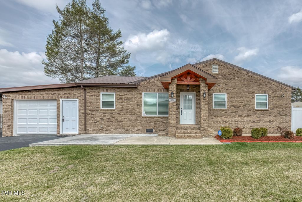 Photo of 309 Mill Street, Elizabethton, TN 37643 (MLS # 9992342)