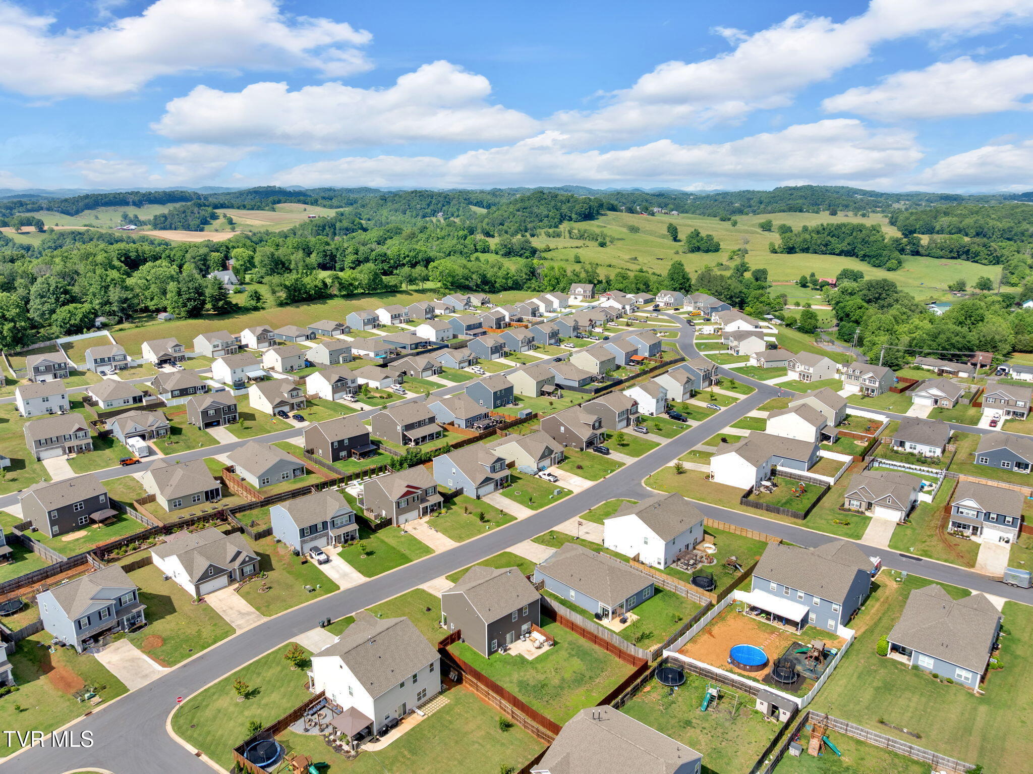 2281 Egret Lane, Piney Flats, Tennessee image 32