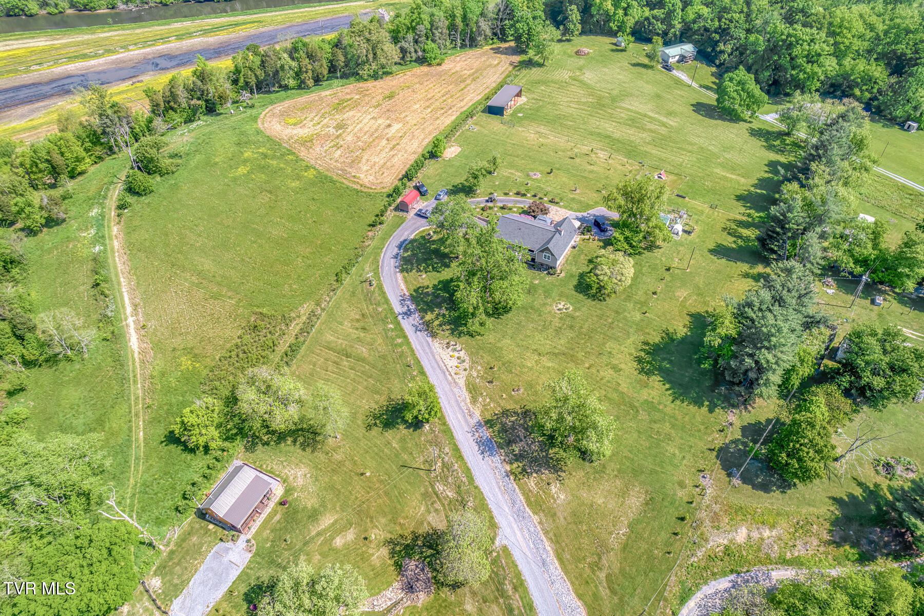 190 Lyons Road, Church Hill, Tennessee image 10