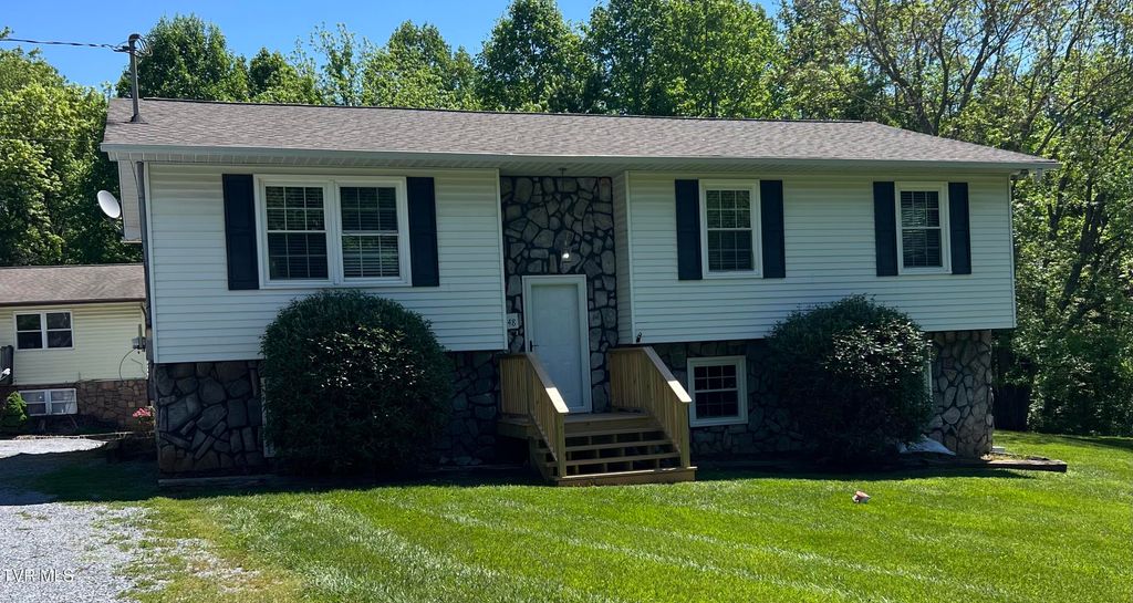 Photo of 148 Green Pond Road, Johnson City, TN 37604 (MLS # 9988667)