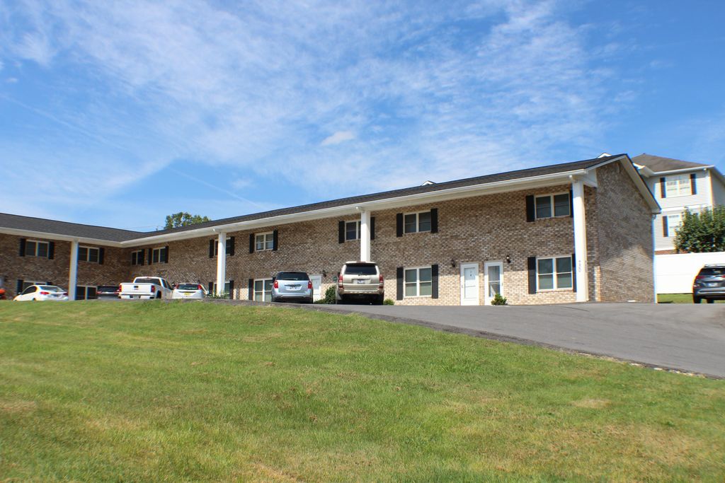 Photo of 730 Sir Echo Drive #4, Kingsport, TN 37663 (MLS # 9991017)