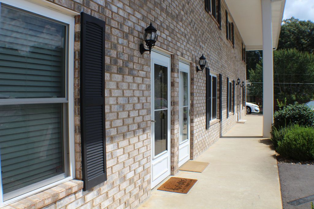 Photo of 730 Sir Echo Drive #4, Kingsport, TN 37663 (MLS # 9991017)