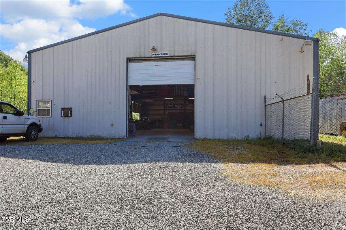 4413 Bristol Highway