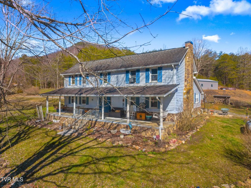 Photo of 634 New Salem Road, Rogersville, TN 37857 (MLS # 9992843)