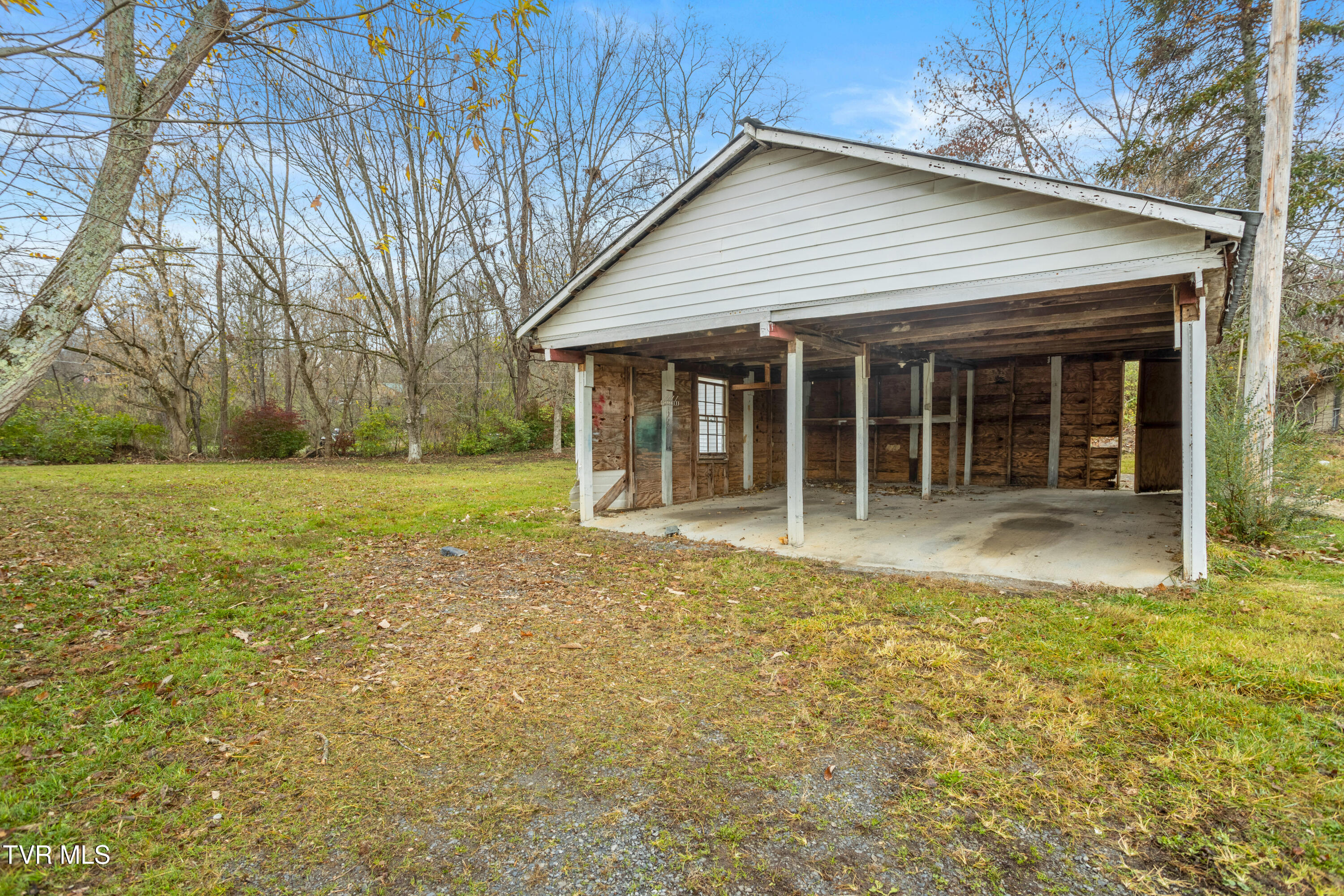 1667 Bristol Caverns Highway, Bristol, Tennessee image 3
