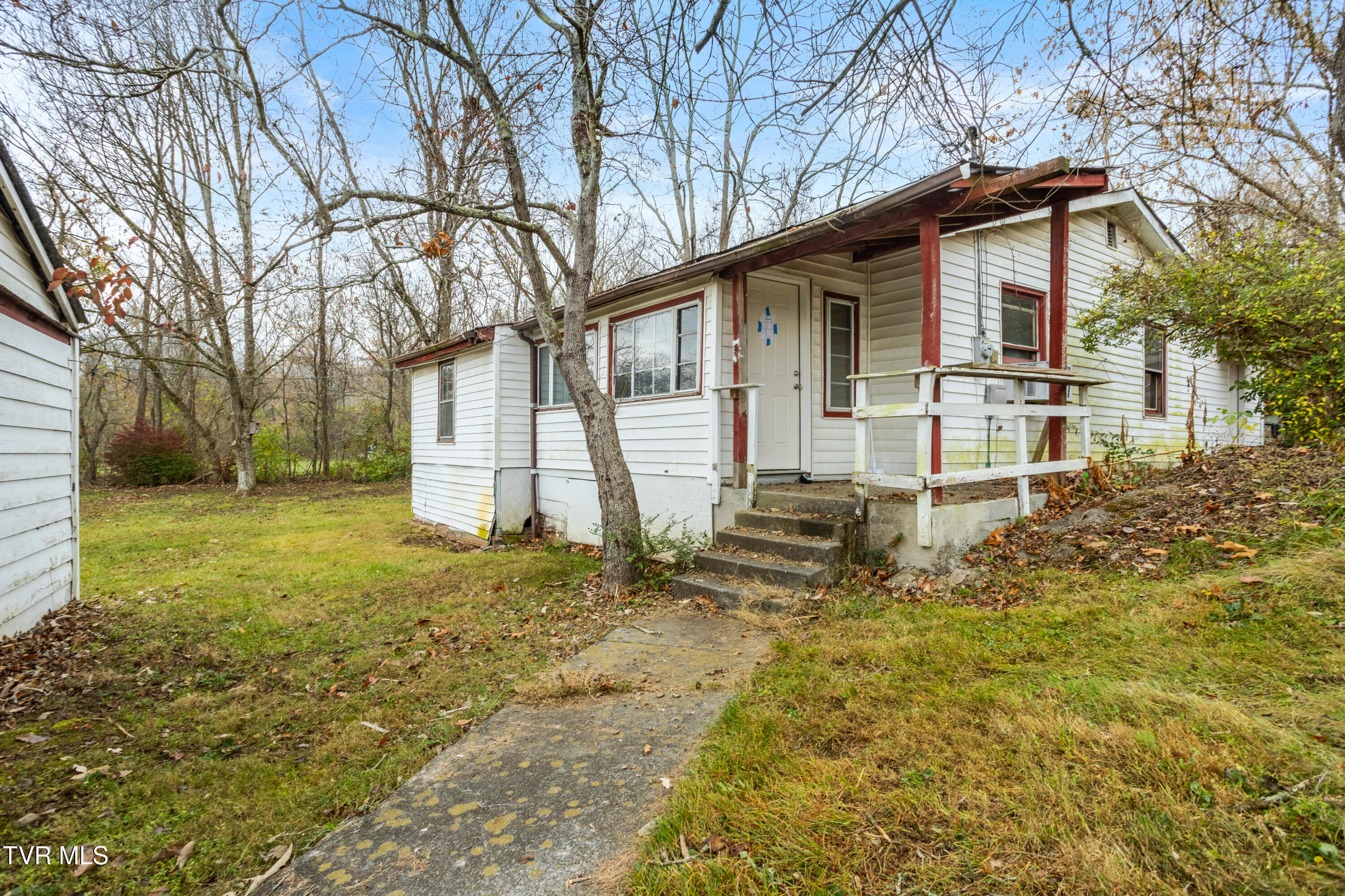1667 Bristol Caverns Highway, Bristol, Tennessee image 1