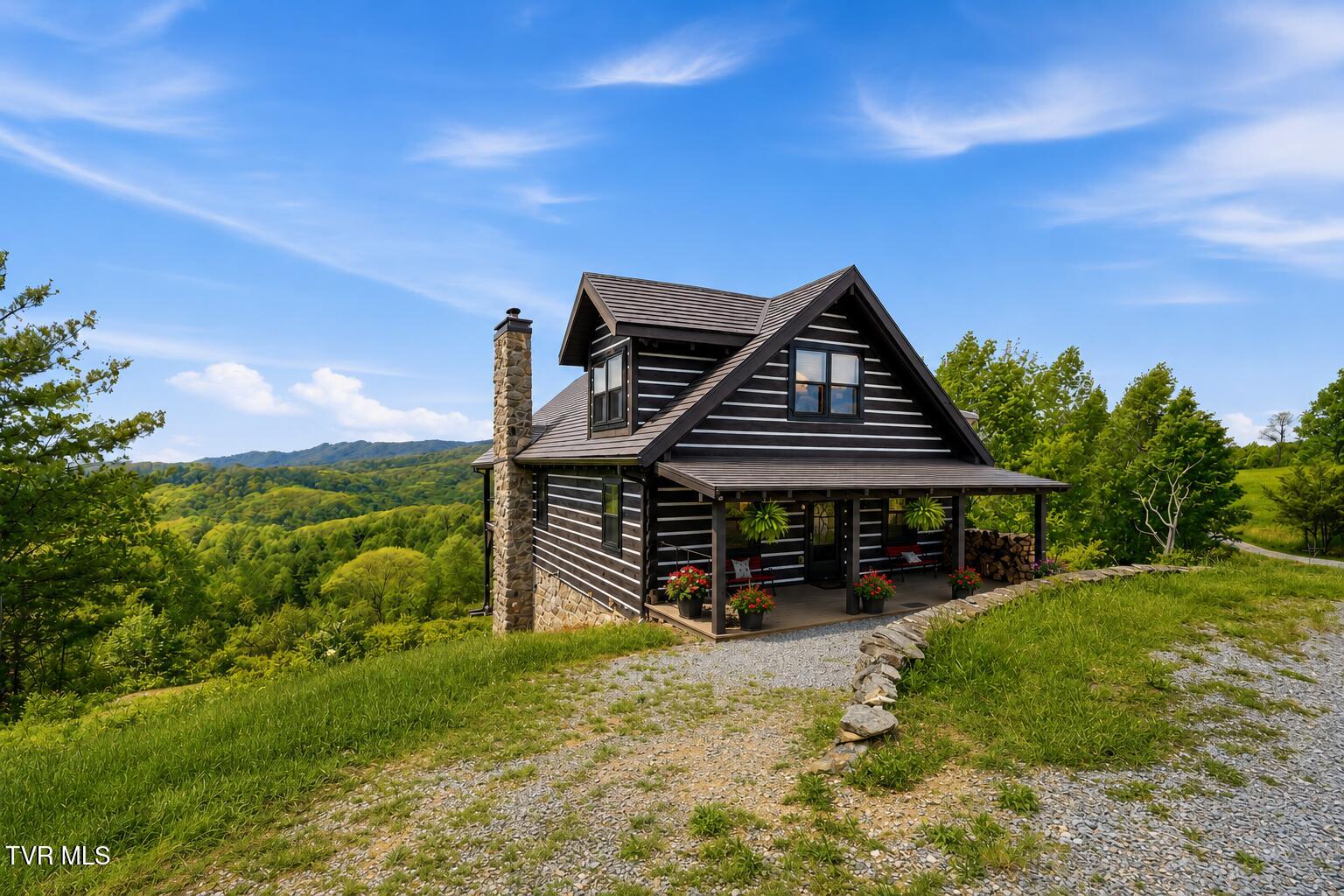 308 Walnut Mountain Farm Loop