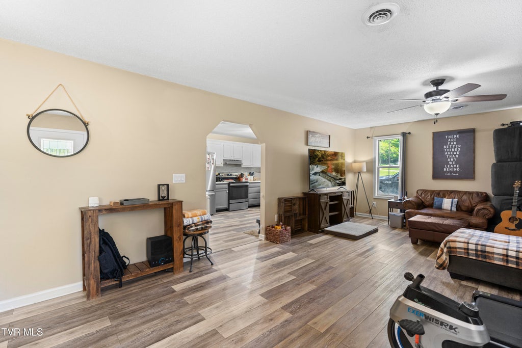 Photo of 65 Isley Lane, Greeneville, TN 37745 (MLS # 9998873)