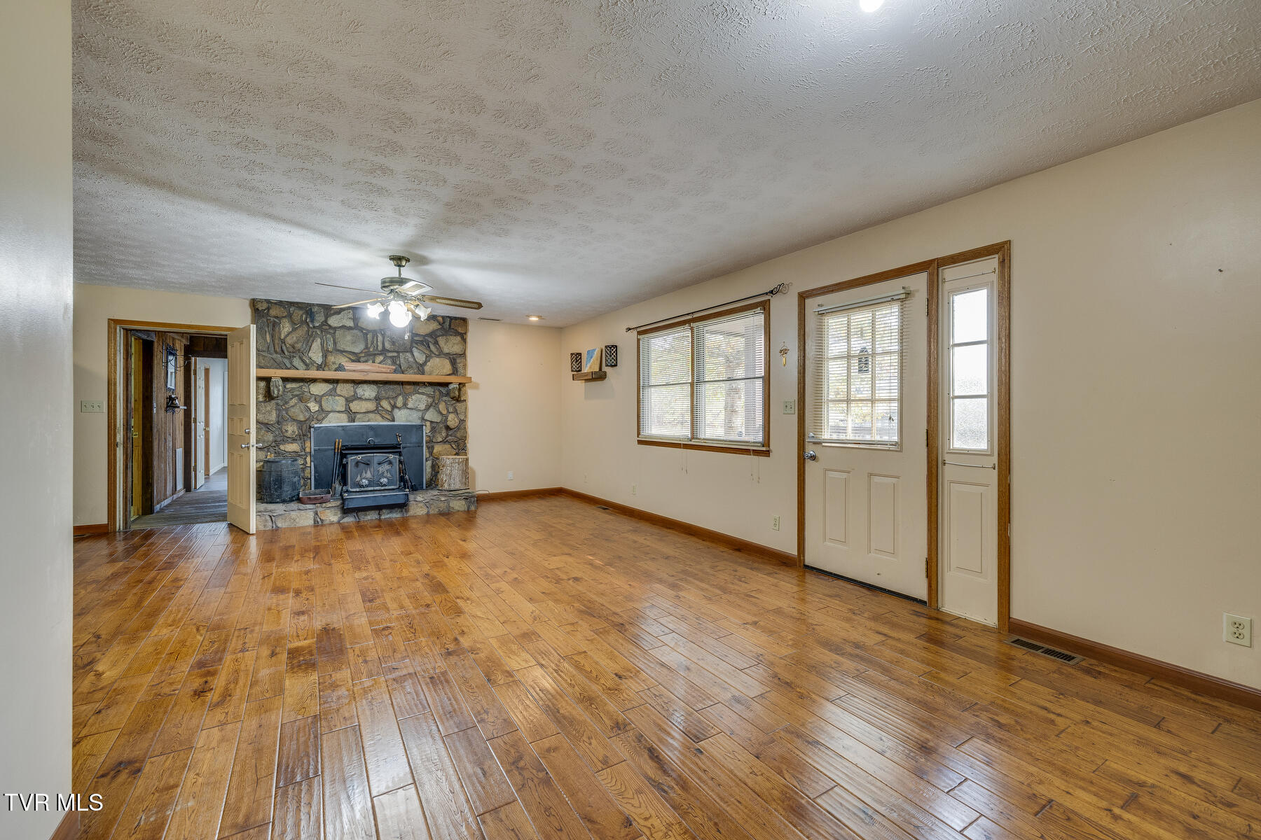 1424 Goshen Valley Road, Church Hill, Tennessee image 9