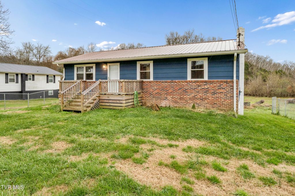 Photo of 965 Roaring Fork Road, Greeneville, TN 37745 (MLS # 9989207)
