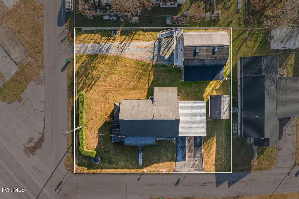 Photo of 102 Sycamore And 602 Monroe Street, Erwin, TN 37650 (MLS # 9988334)