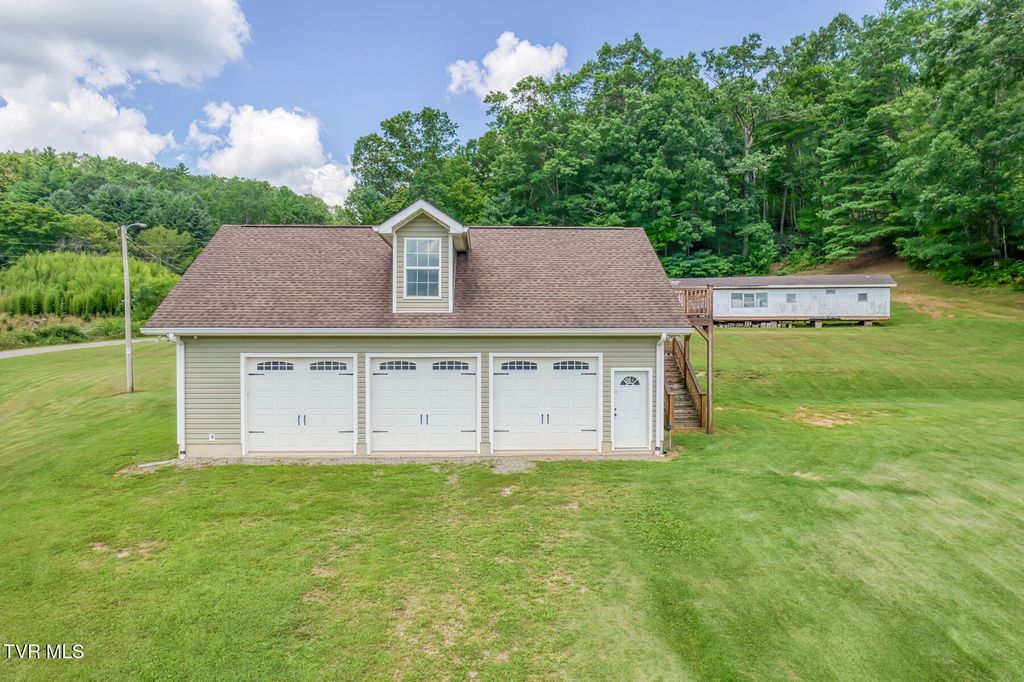 Photo of 00 B Johnson Road, Mountain City, TN 37683 (MLS # 9993404)
