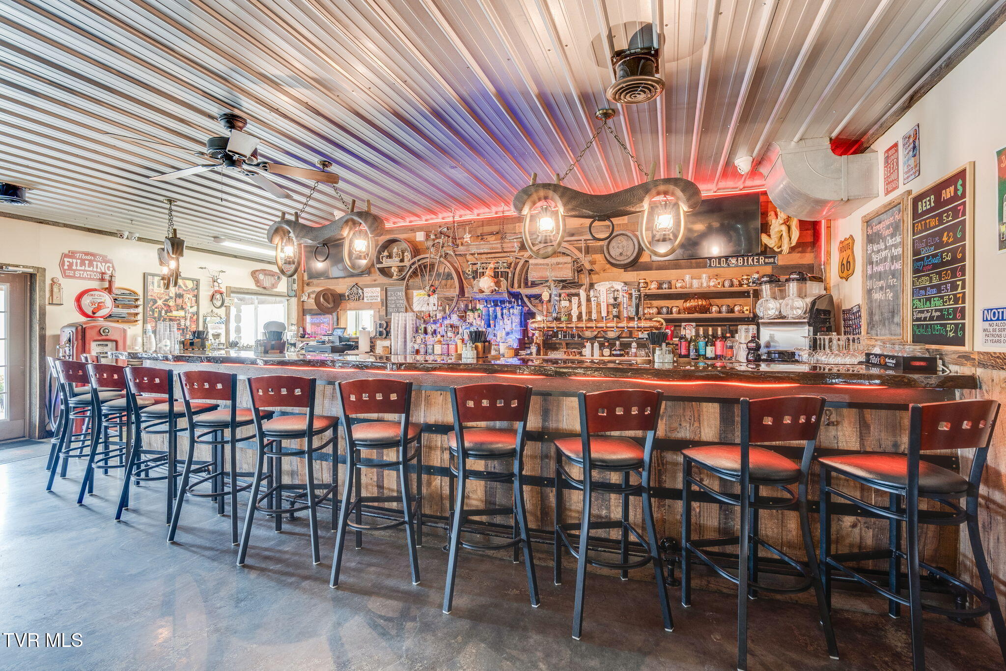 4020 Roan Creek Road 2