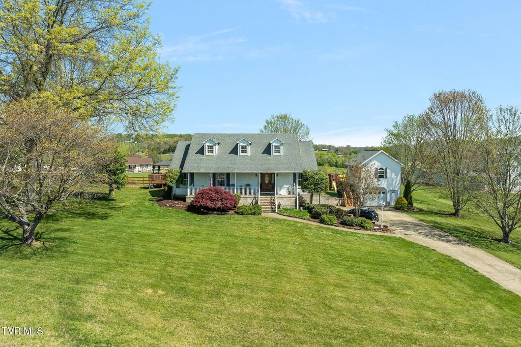 Photo of 160 Deerchase Lane, Chuckey, TN 37641 (MLS # 9993872)
