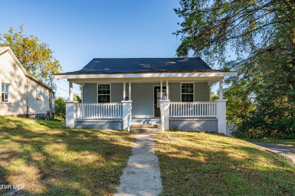 Photo of 812 Hamilton Street, Johnson City, TN 37604 (MLS # 10001490)