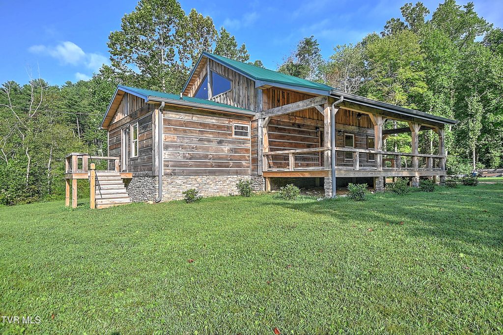 Photo of 5322 Greene Mountain Road, Greeneville, TN 37743 (MLS # 9985164)
