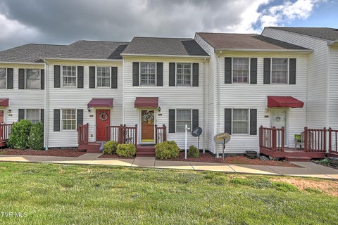 Homes For Sale - 574 Beaverview Drive<br/> Bristol, VA 24201