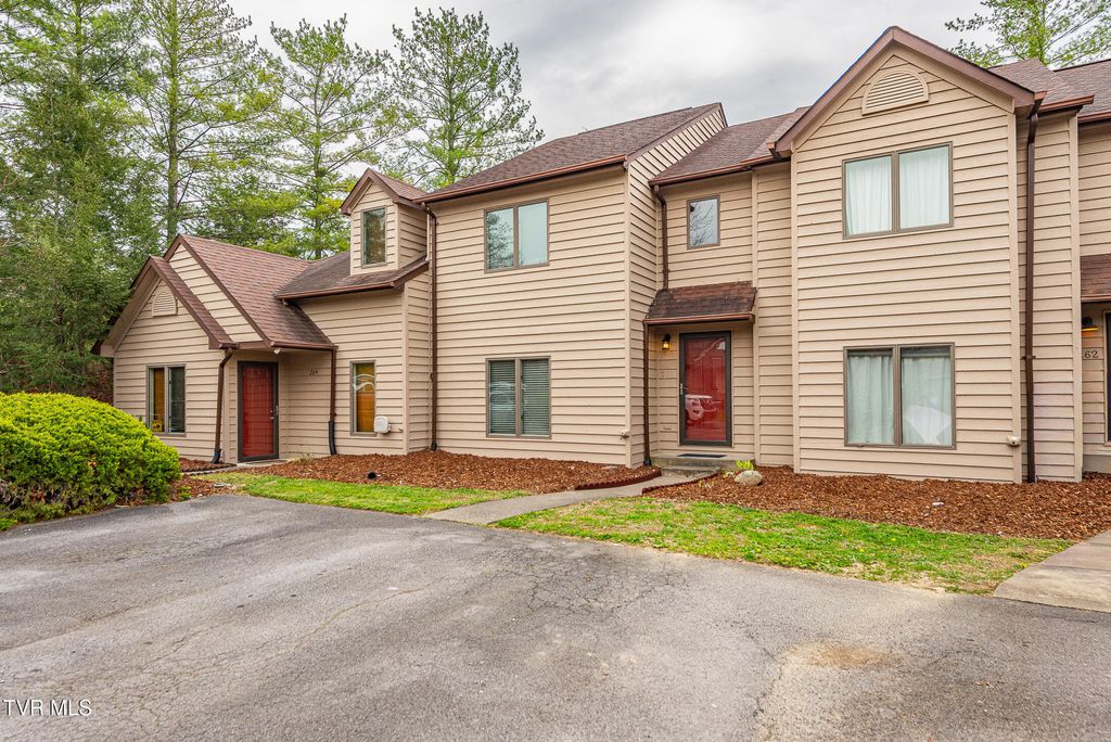 Photo of 263 Willowbend Place #263, Kingsport, TN 37660 (MLS # 9993167)