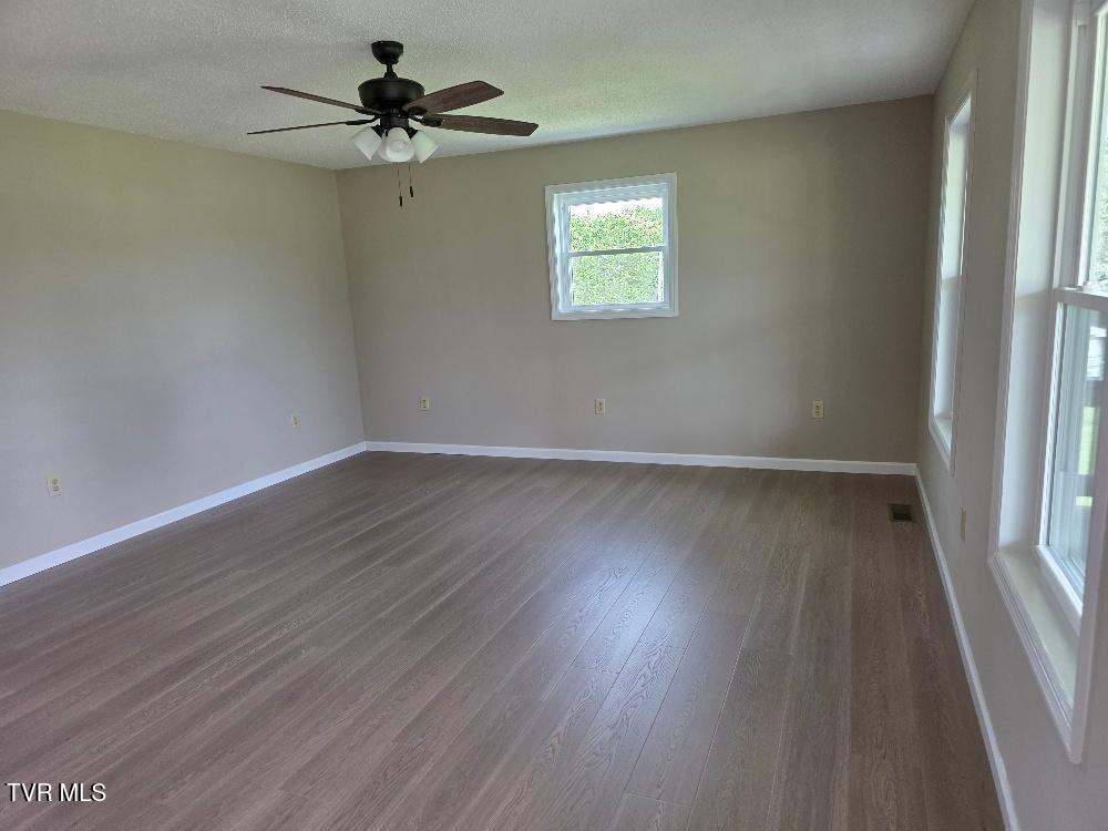 20 Weems Chapel Cove, Mosheim, Tennessee image 3