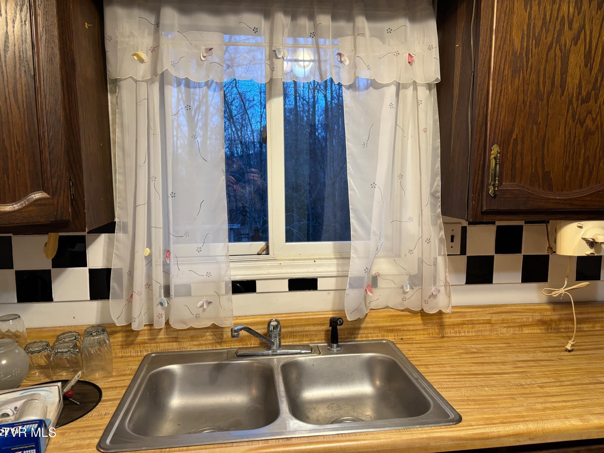 358 Wagon Trail Trail, Haysi, Virginia image 32