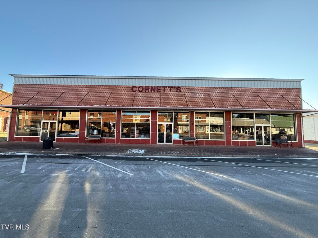 Photo of 119 Main Street, Mountain City, TN 37683 (MLS # 9990496)