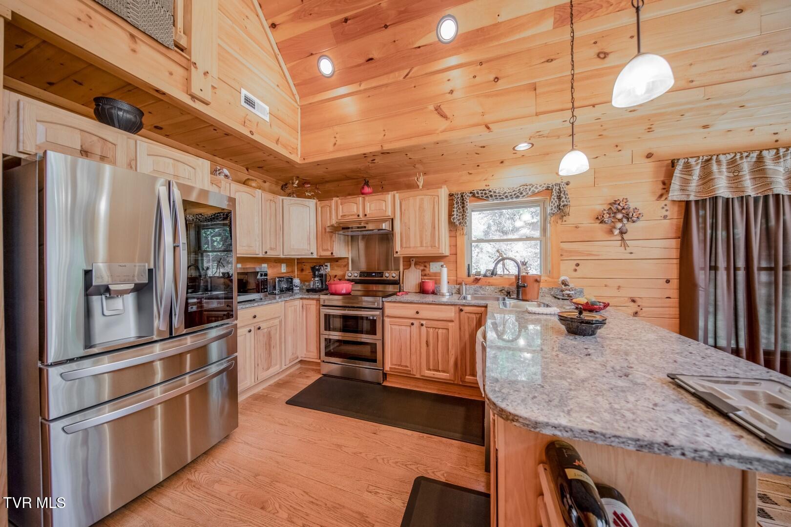 718 Rocky Flats Rd, Cosby, Tennessee image 10
