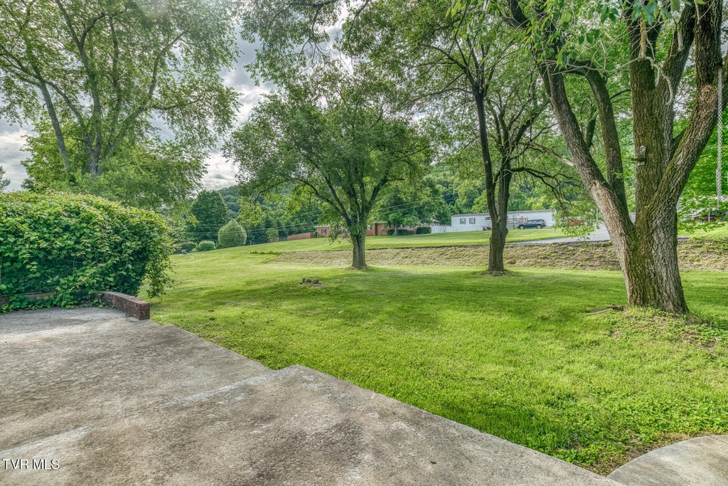 Photo of 329 Old Stage Trail, Bristol, TN 37620 (MLS # 10000066)