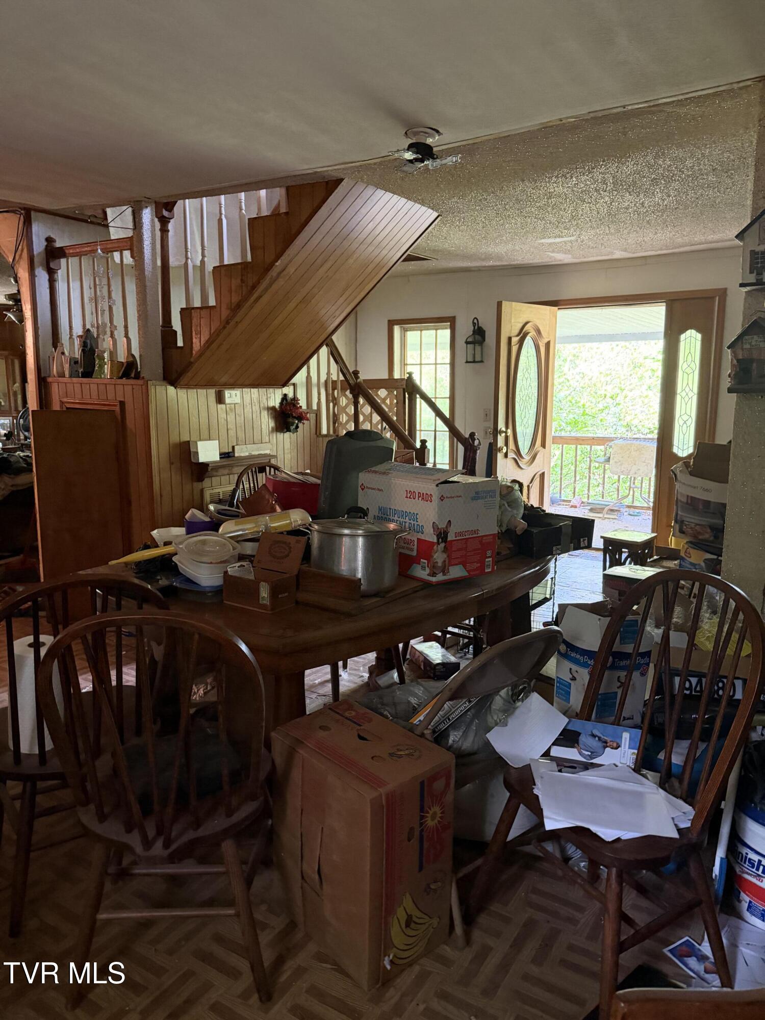 16135 Pocahontas Trail