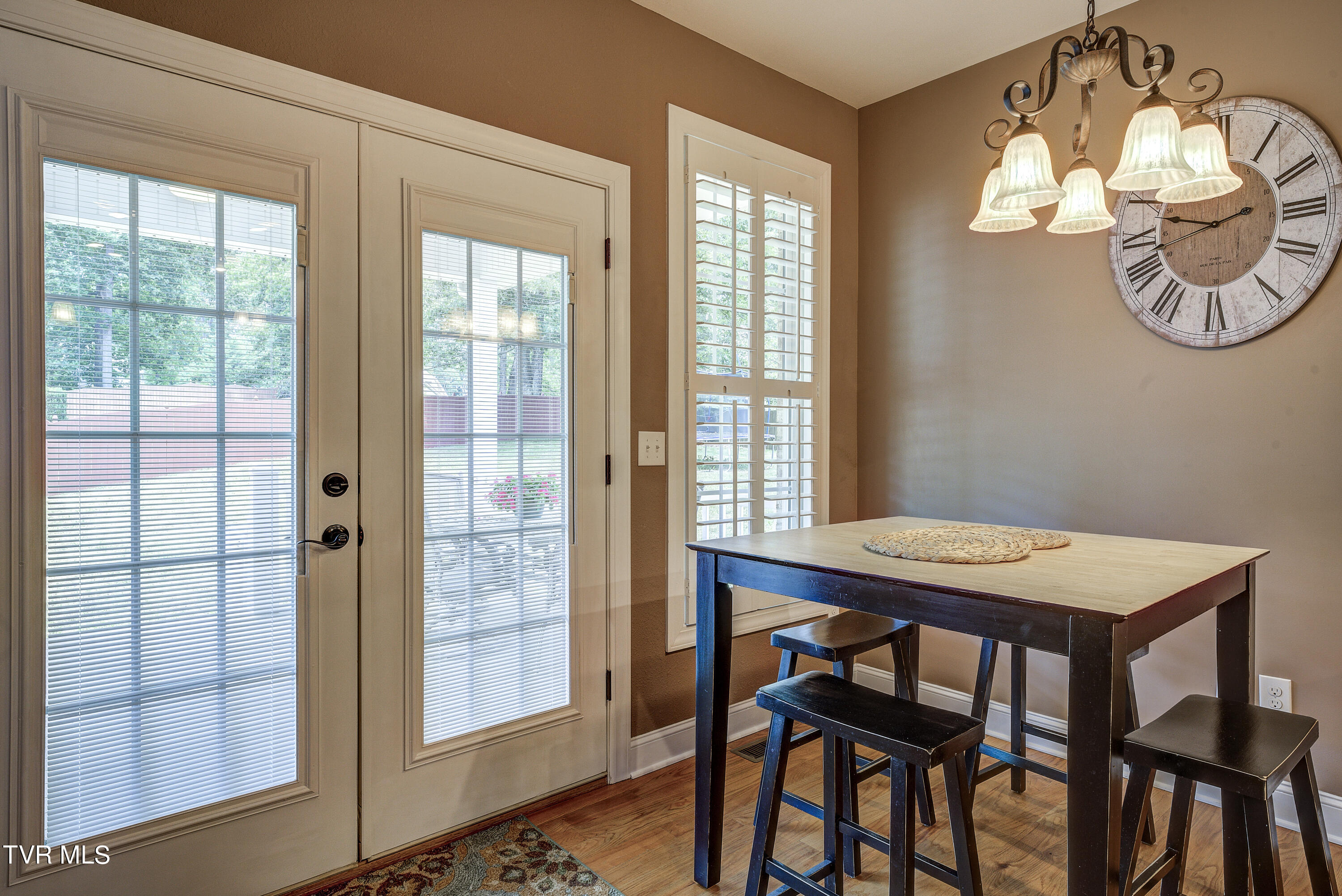 Bluff City, Tennessee 37618, United States, 3 Bedrooms Bedrooms, ,3 BathroomsBathrooms,Residential,Pending,53060