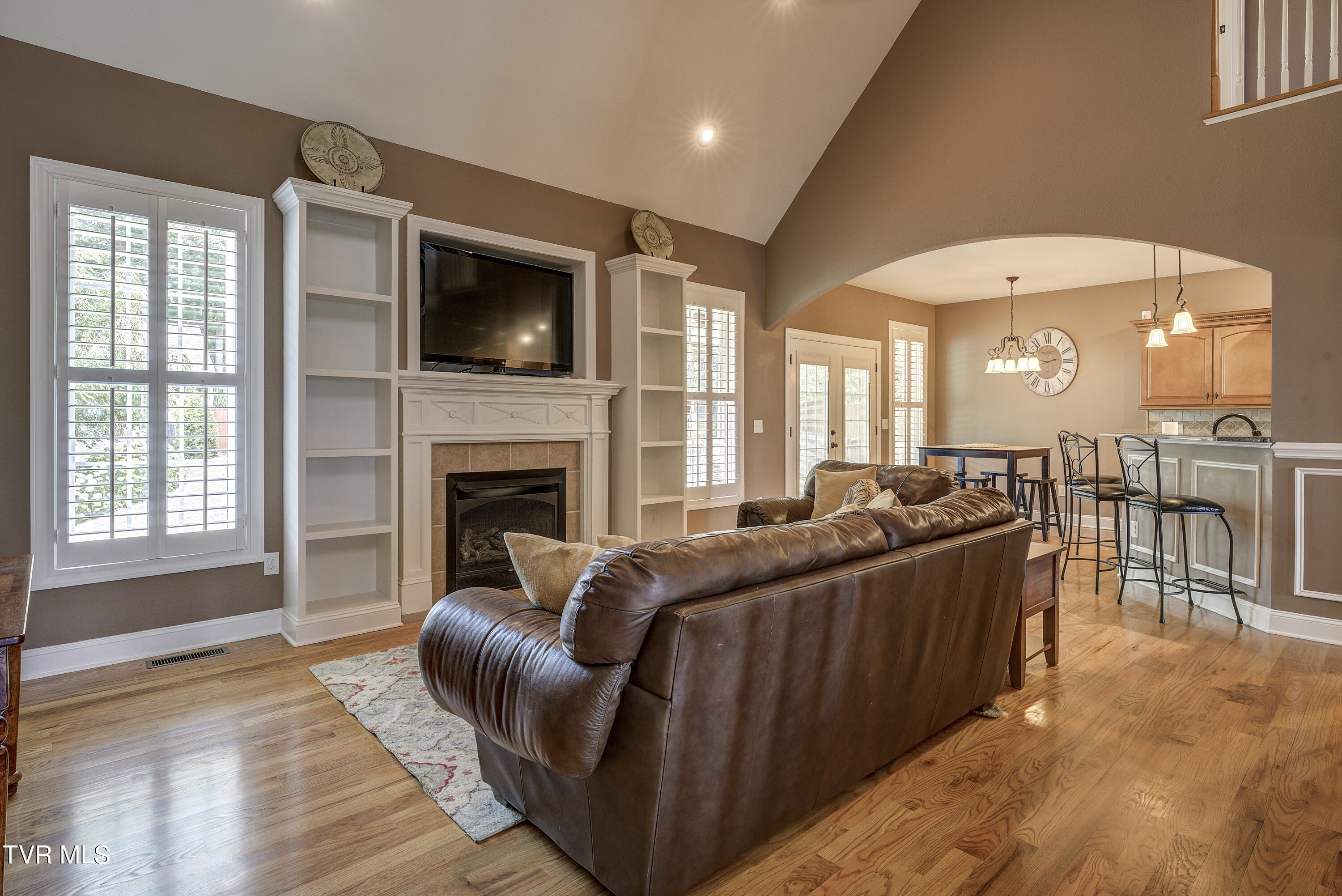 Bluff City, Tennessee 37618, United States, 3 Bedrooms Bedrooms, ,3 BathroomsBathrooms,Residential,Pending,53060