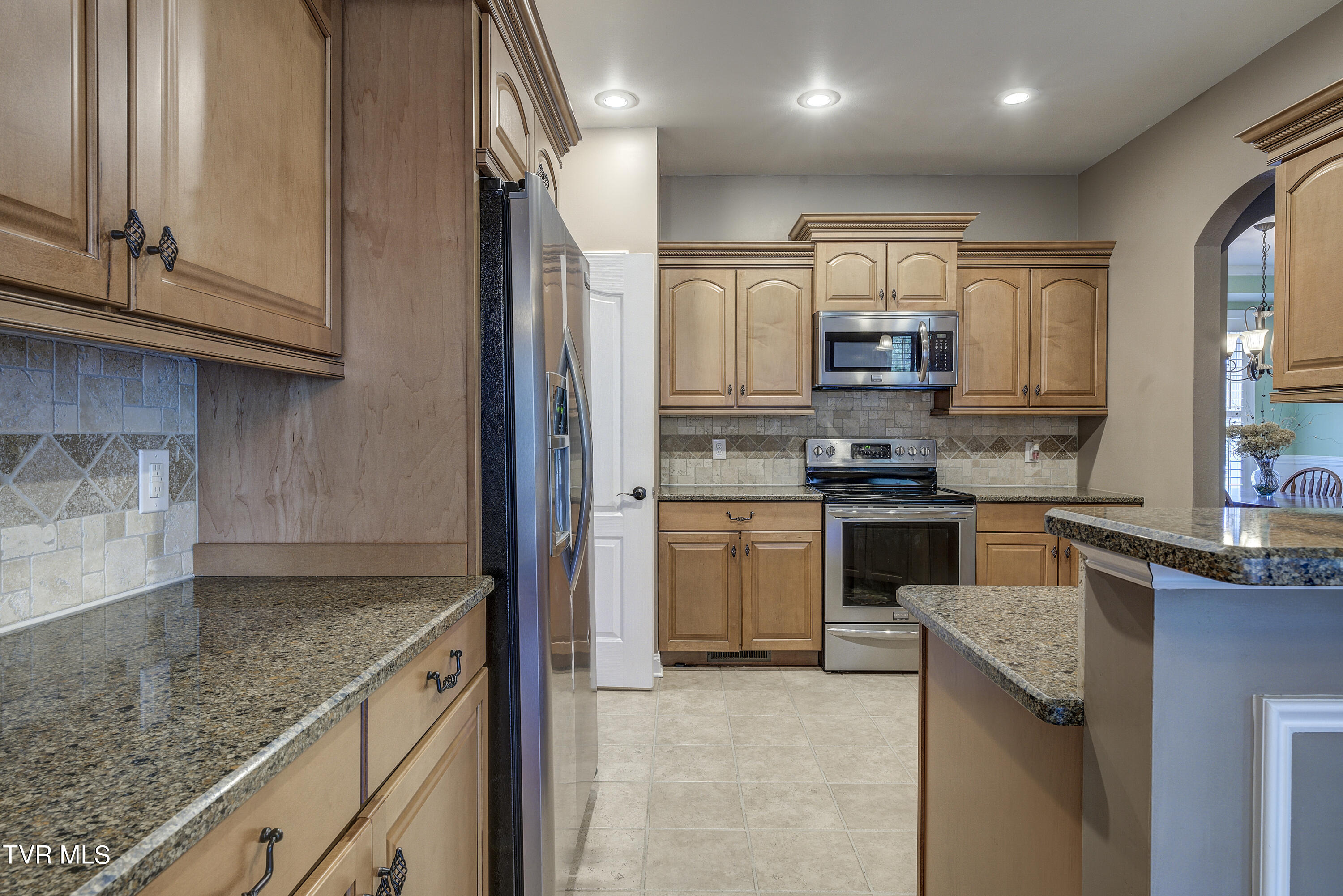 Bluff City, Tennessee 37618, United States, 3 Bedrooms Bedrooms, ,3 BathroomsBathrooms,Residential,Pending,53060