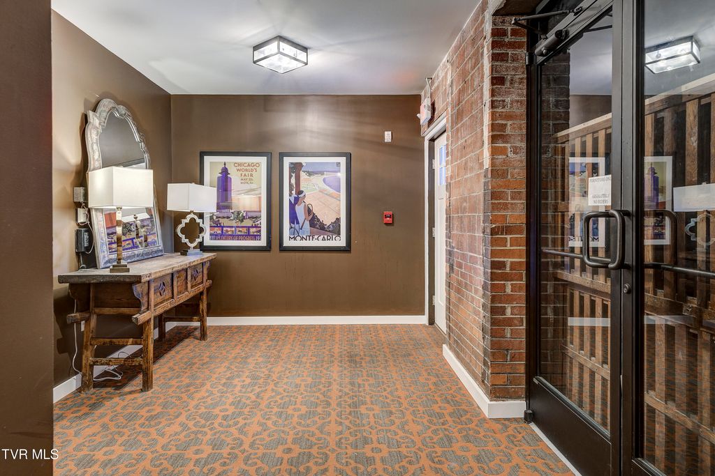 Photo of 201 Eighth Street #103, Bristol, TN 37620 (MLS # 9987841)