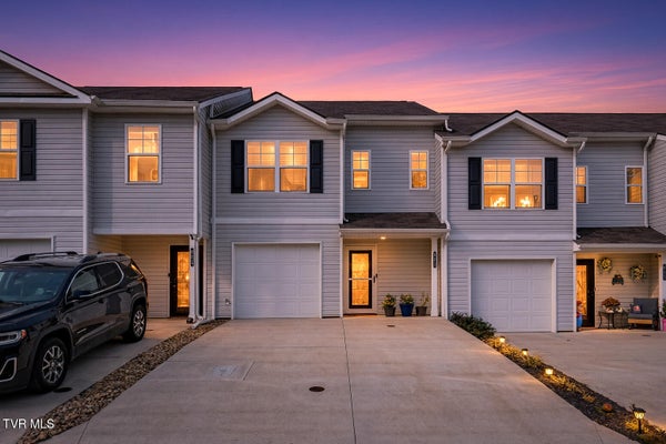 921 LOLA LN # 921, KINGSPORT, TN 37663 - Image 64f7c7b39530cdcc1be2aefb92023ee9/3675273387