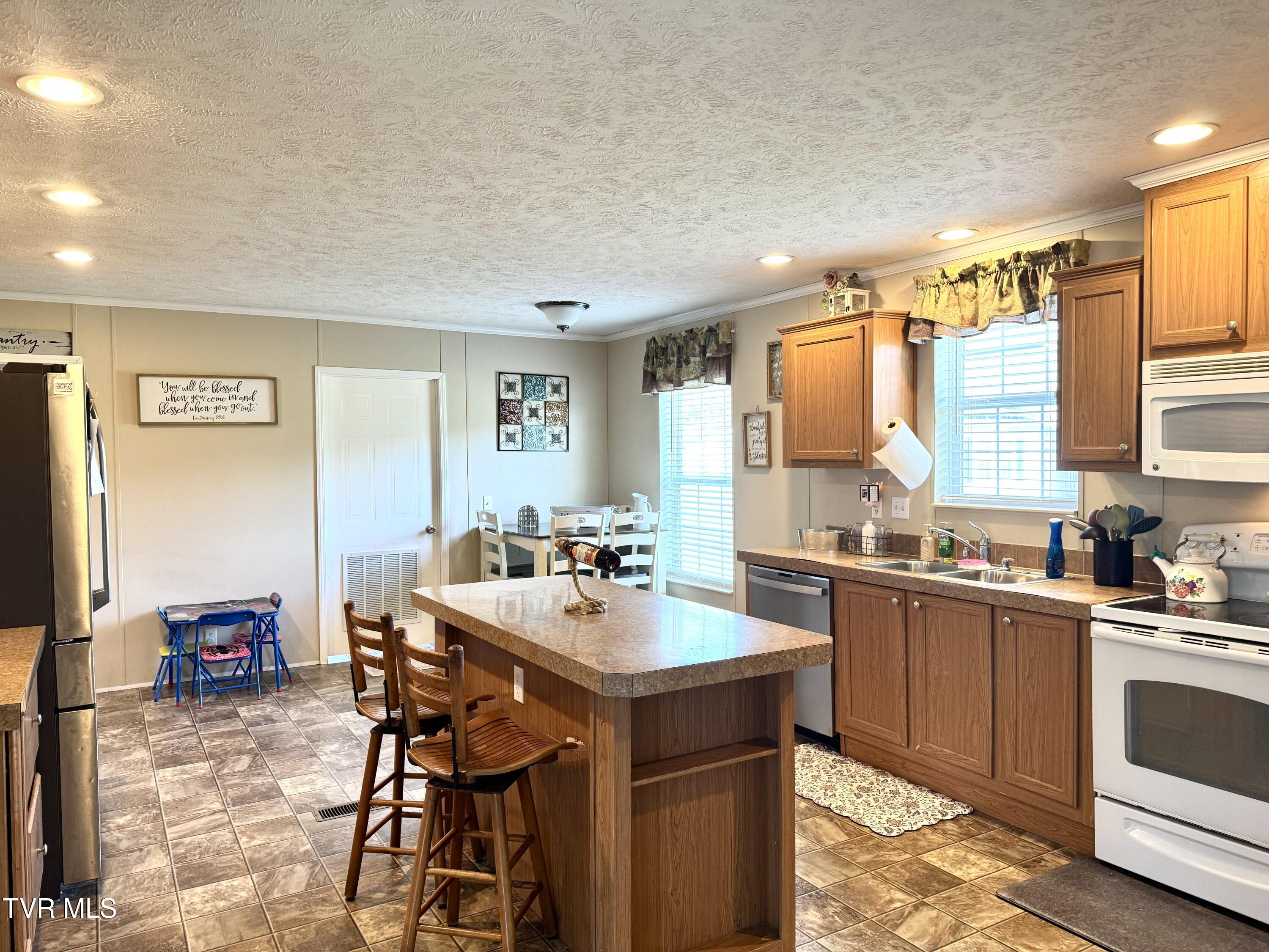 2004 East Stone Gap Road, Big Stone Gap, Virginia image 12