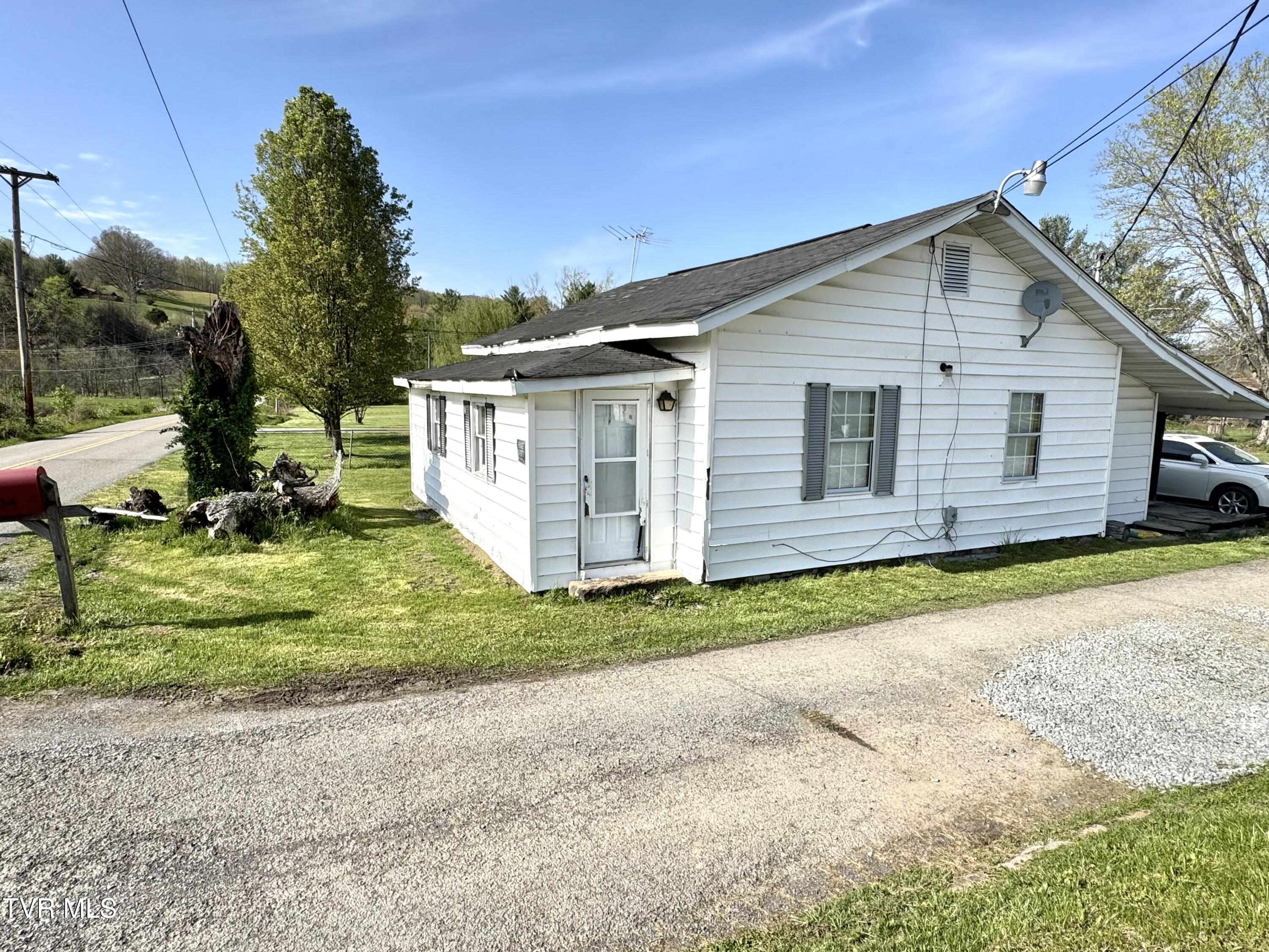 2004 East Stone Gap Road, Big Stone Gap, Virginia image 4